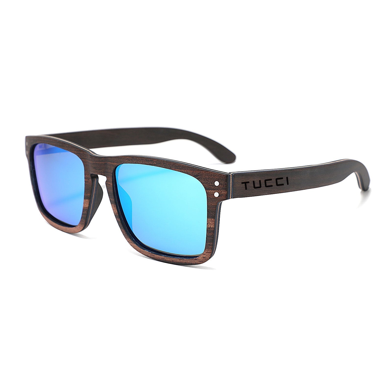 TUCCI COASTAL LUXE